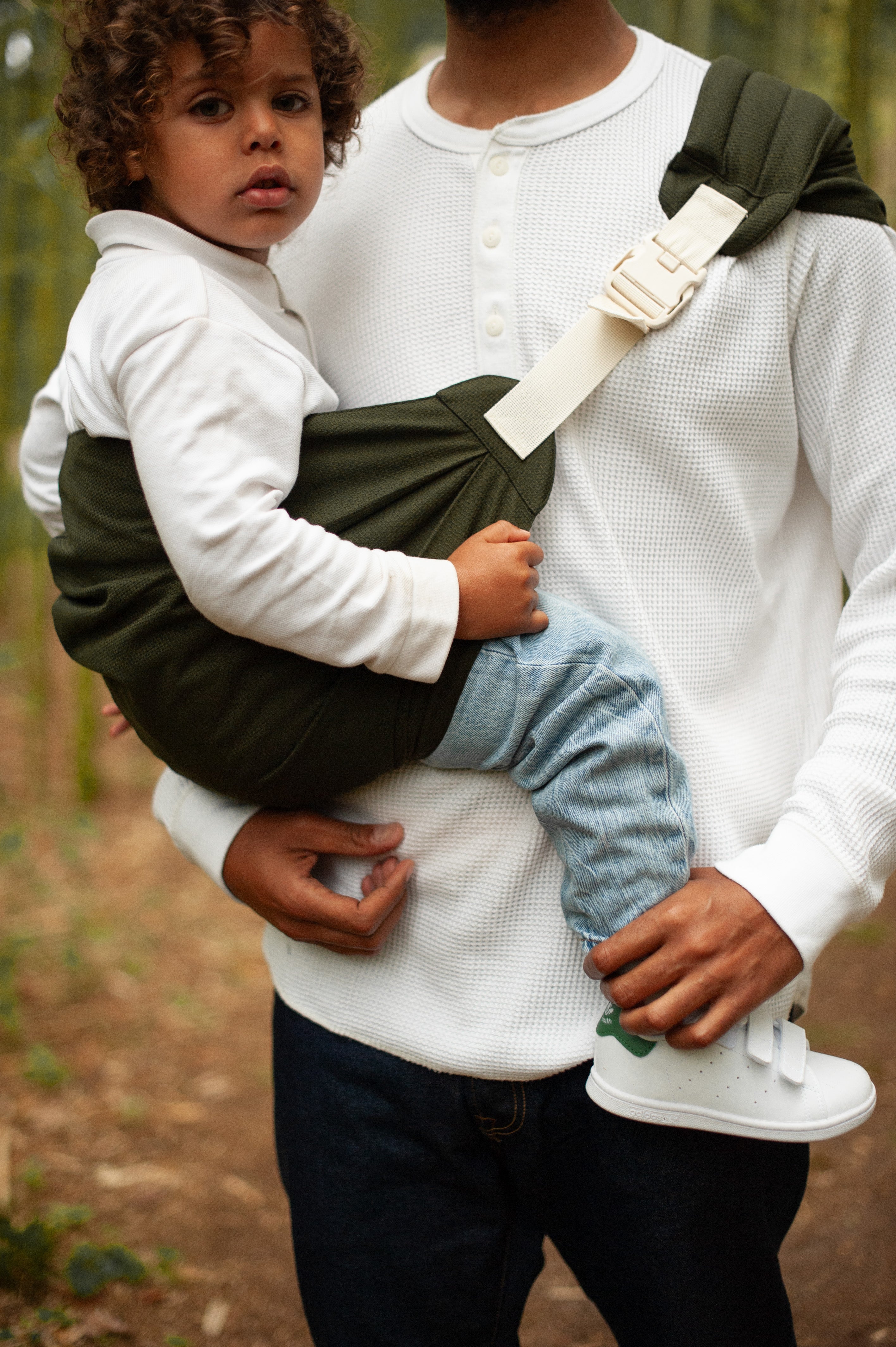 MAMA HANGS Carry & Walk