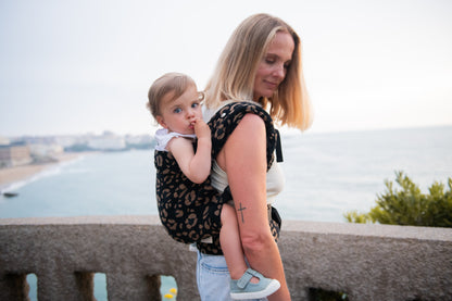 MAMA HANGS Carry &amp; Bloom Jacquard